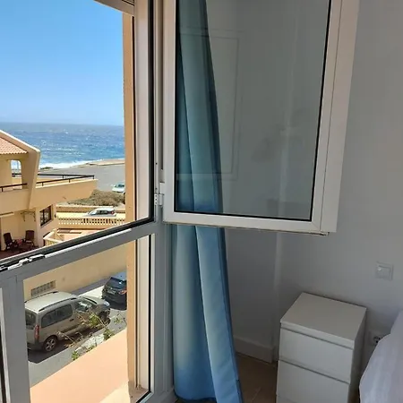 Surfers Nest Apartment