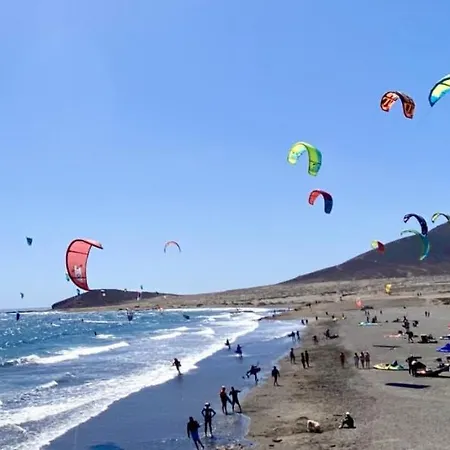 Surfers Nest El Medano (Tenerife)