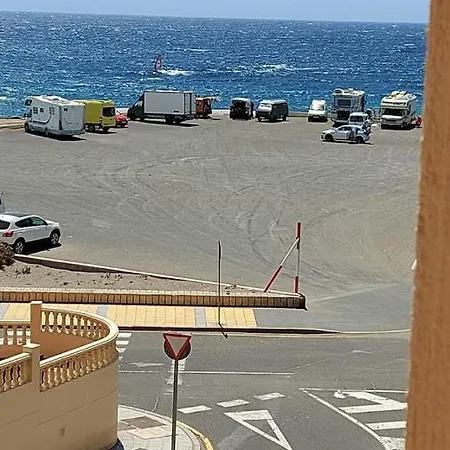 Surfers Nest 아파트